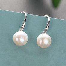 Load image into Gallery viewer, Classic Pacific Threader Pearl Earrings