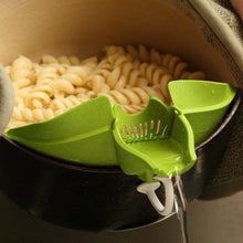 Load image into Gallery viewer, Snap 'N Strain Kitchen Strainer
