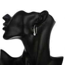 Load image into Gallery viewer, Silver Teardrop Designer Jewelry Set
